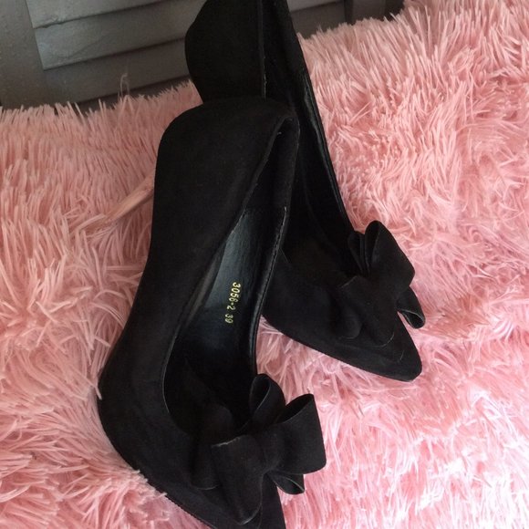 Shoes - Black Bow Fashion 4 Inch Stileto Pumps